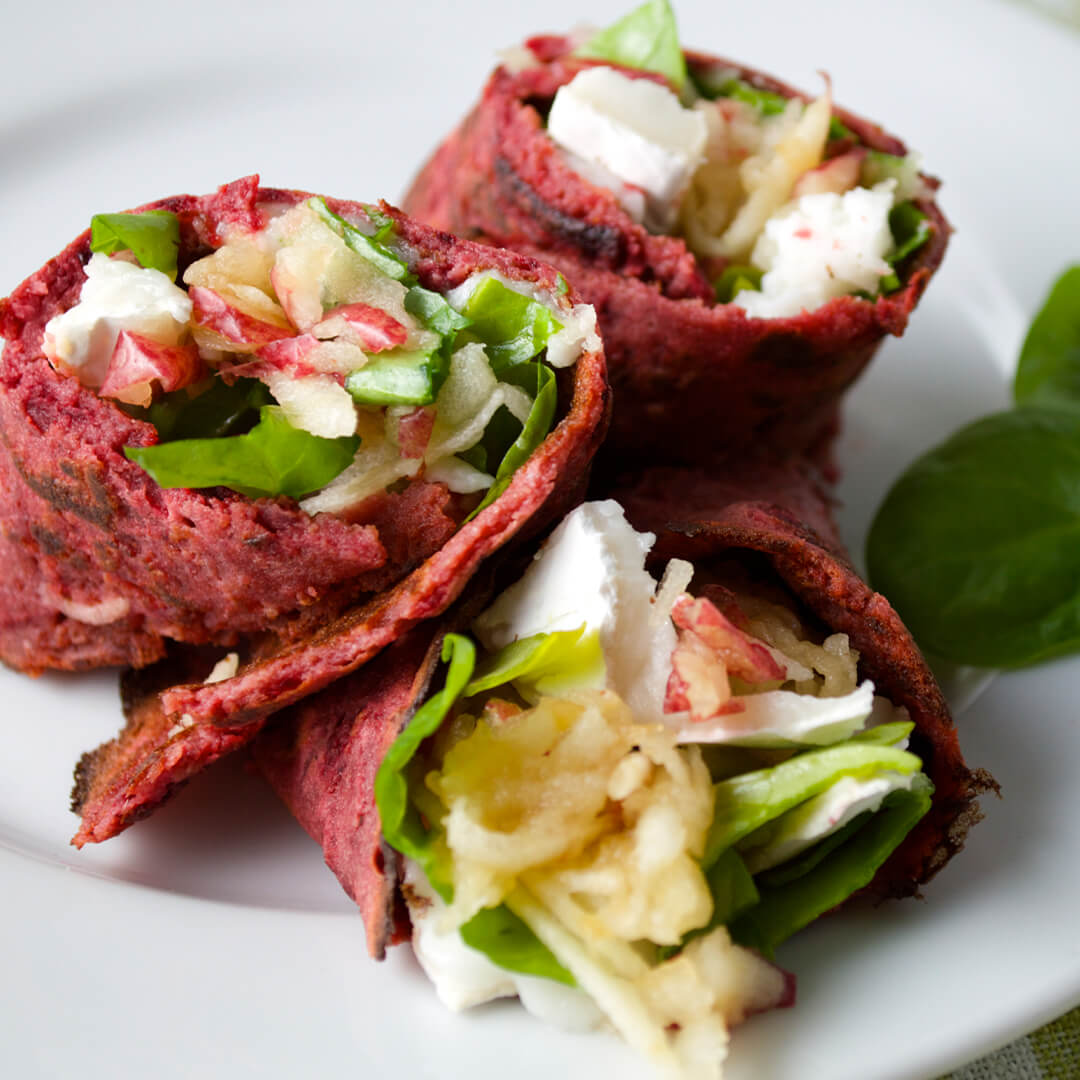 Beetroot wrap with goats cheese, apple and spinach