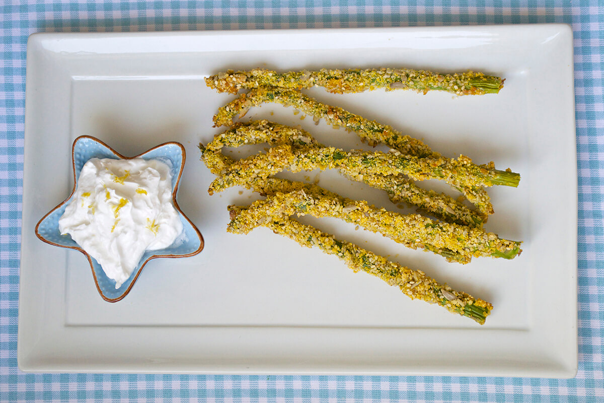 Asparagus dippers served with a lemon and yoghurt dip
