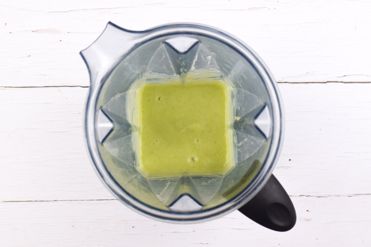 Lettuce, Leek and Potato Puree in a blender