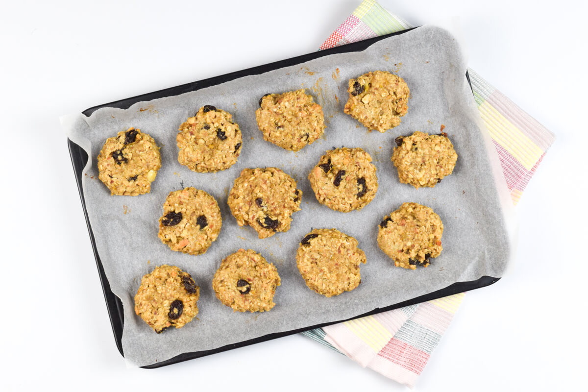 Peanut Butter Raisin Cookies Step 4